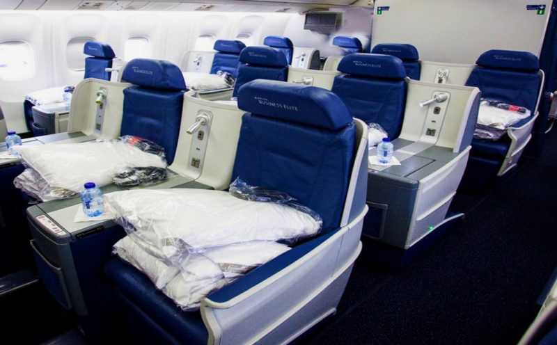 review delta airlines business class