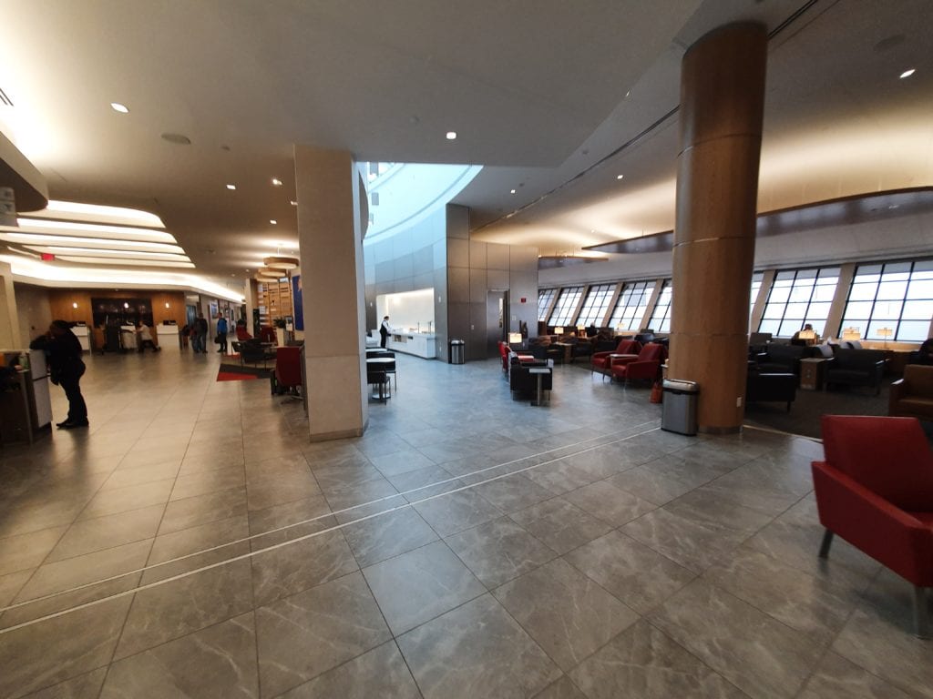 Lounge Review Admirals Club Dallas Fort Worth, Terminal D Premium