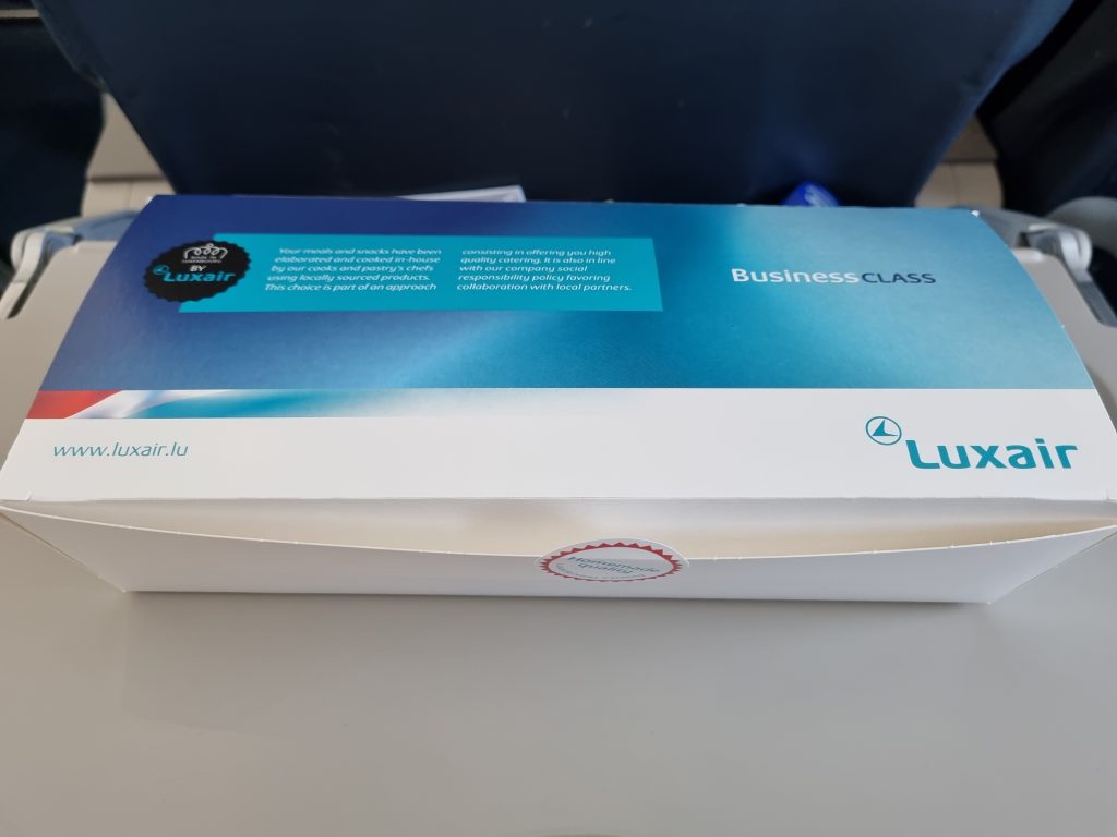 Review Luxair Business Class meal box