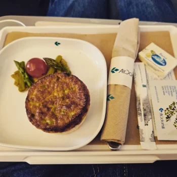 Review Air Dolomiti Business class: Food