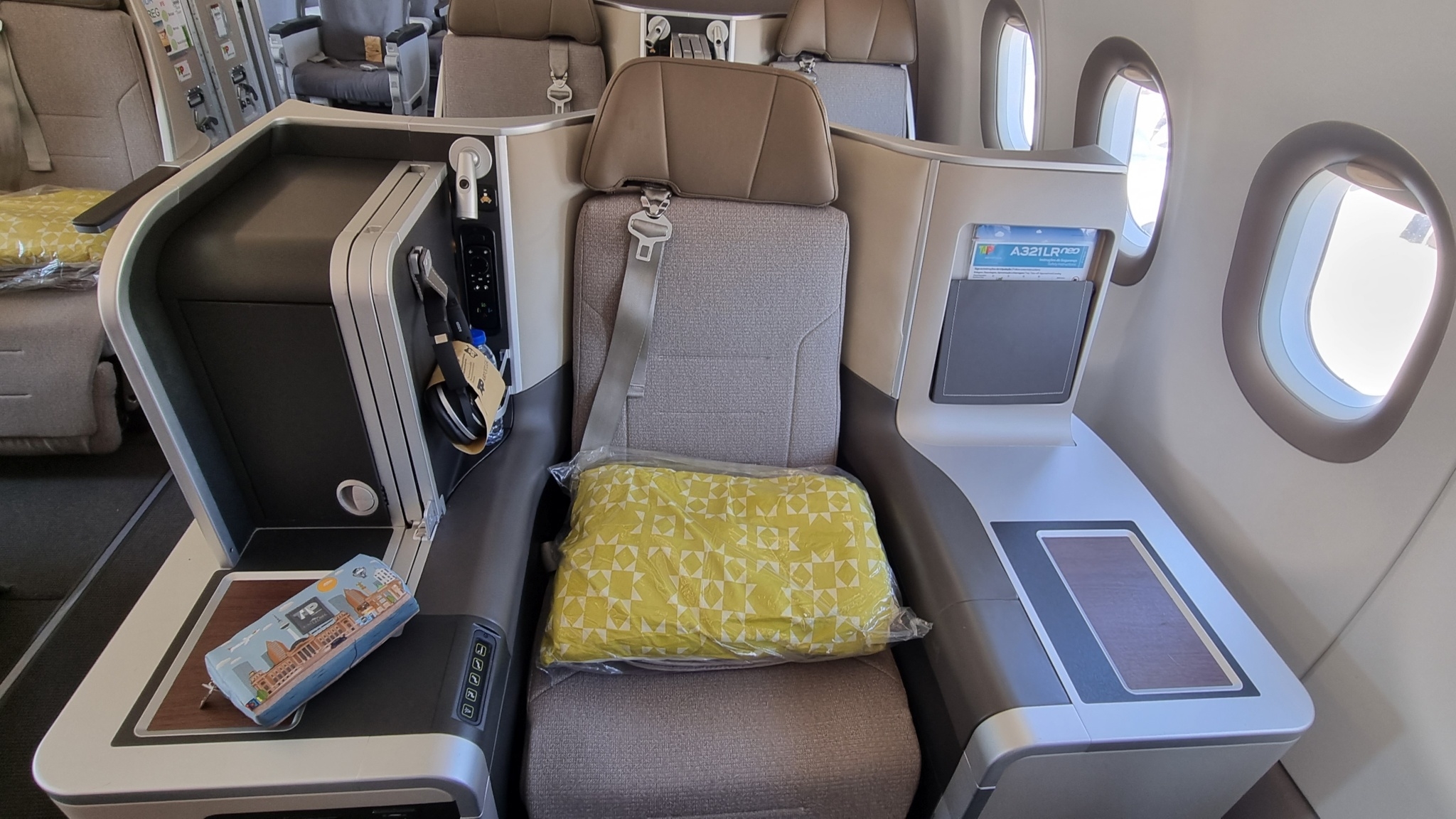 tap_a321neo_business_class_seat