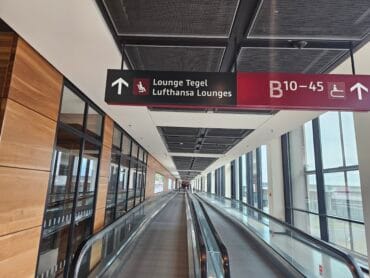 Lufthansa Senator Lounge Berlin review location
